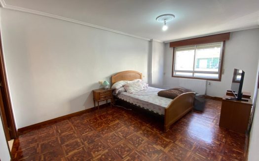 00323 – Rúa Calvo Sotelo