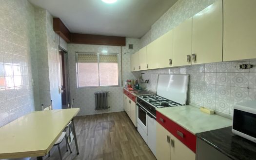 00328 – Trav. Ribadavia